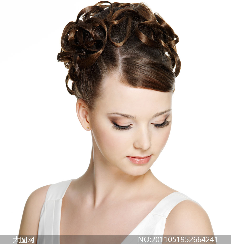 皮肤<em>白皙</em>美女盘发展示高清摄影