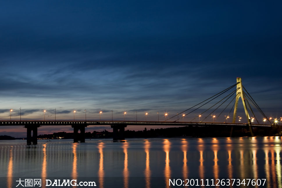 第聂伯河大桥夜景高清摄影图片 - 大图网设计素材下载