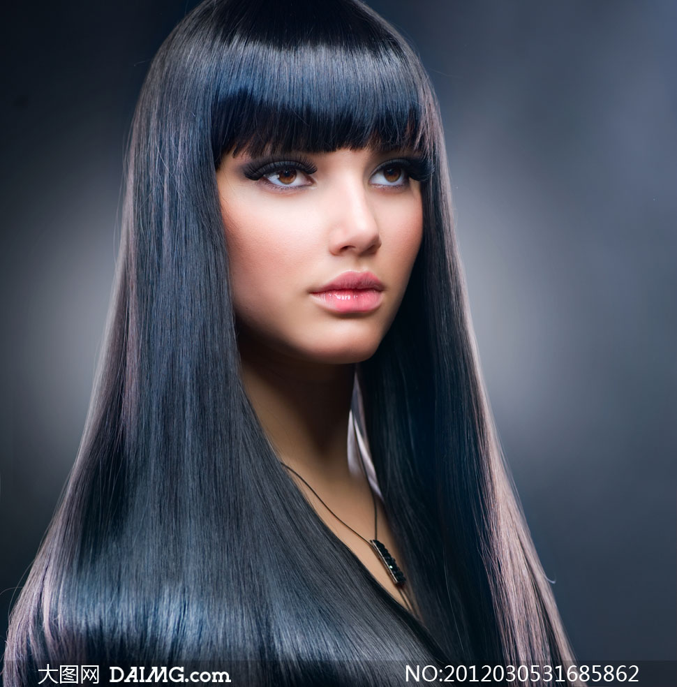 披肩长发外国美女模特人物高清摄影图片 - 大图