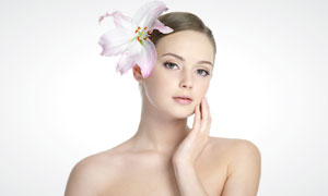 头戴百合花的外国美女模特摄影高清图片