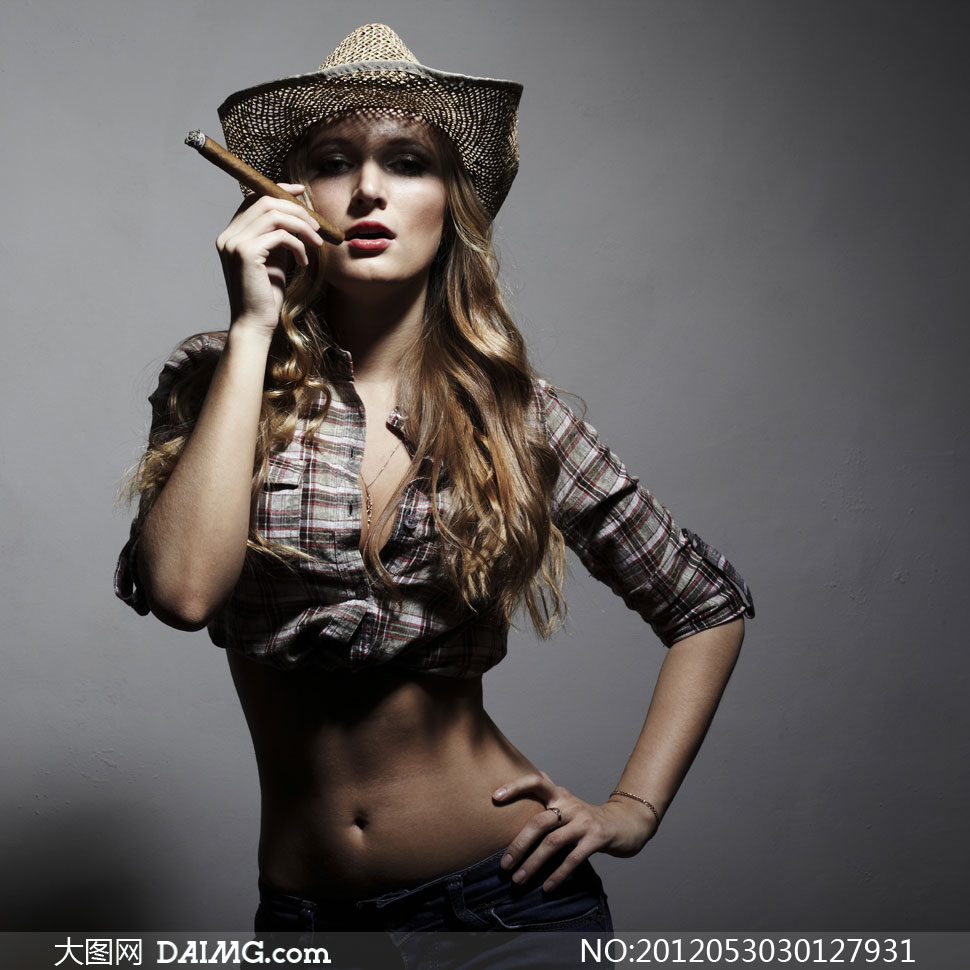 <em>美女</em>脚抽<em>耳光</em>高清图片图片_<em>美女</em>脚打<em>耳光</em>,<em>美女</em>