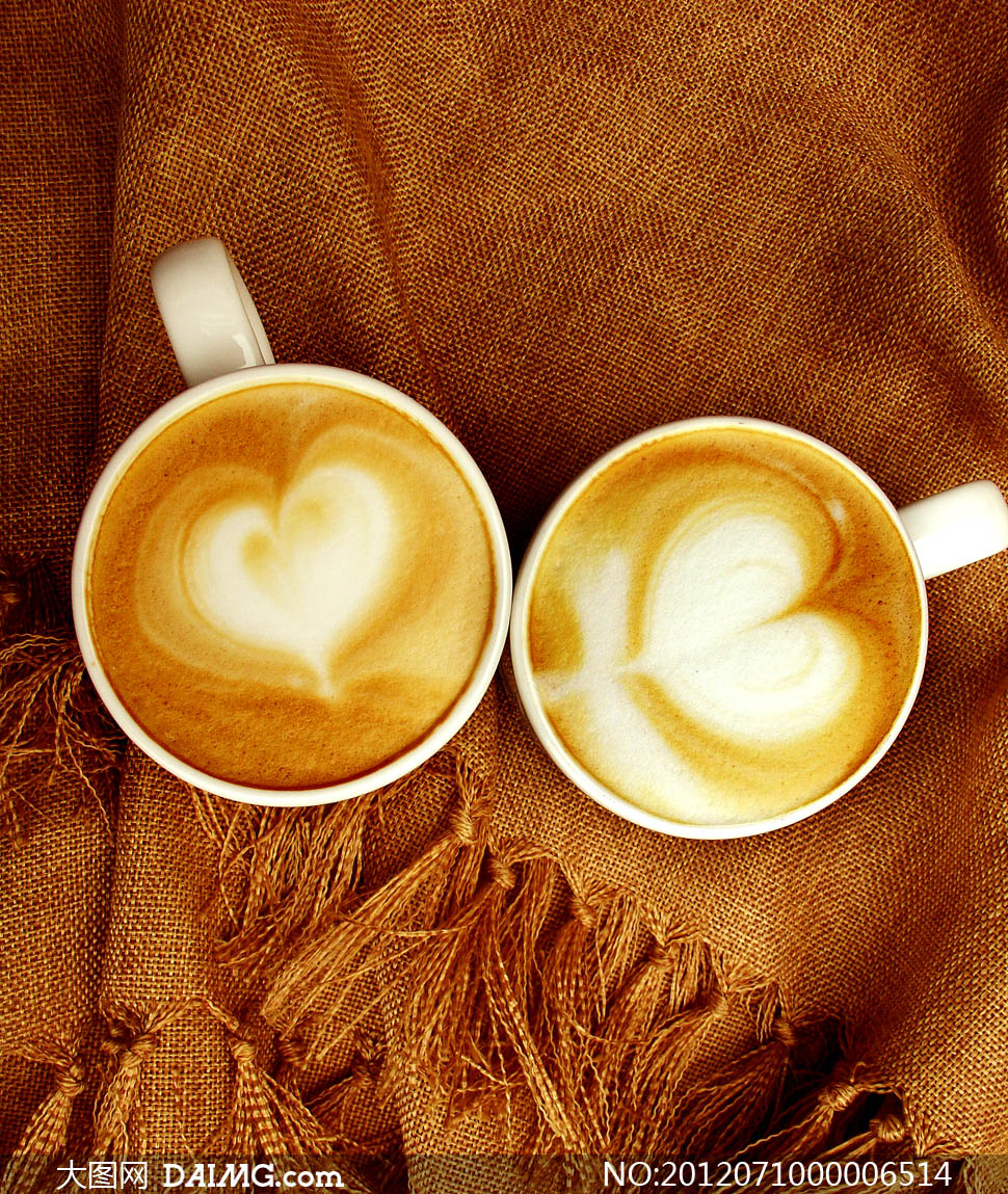卡布奇诺花式咖啡摄影图片