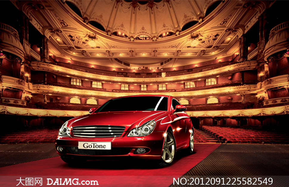 停红地毯上的红色汽车摄影高清图片 - 大图网设