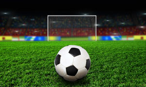 正对球门摆放的足球摄影高清图片 - 大图网设计